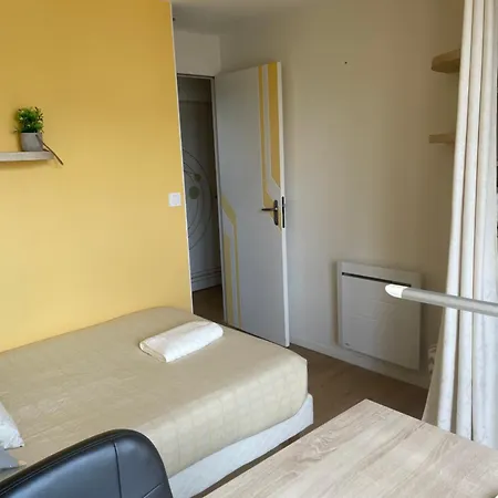 Avec Espaces Communs Equipes Parfait Pour Sejour Professionnel Ou Ambiance Conviviale * Laval (Mayenne)